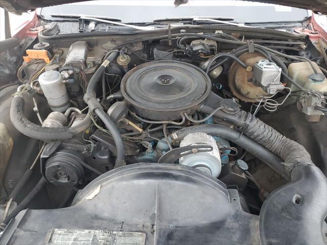 Photo of 1977 Red Pontiac Catalina