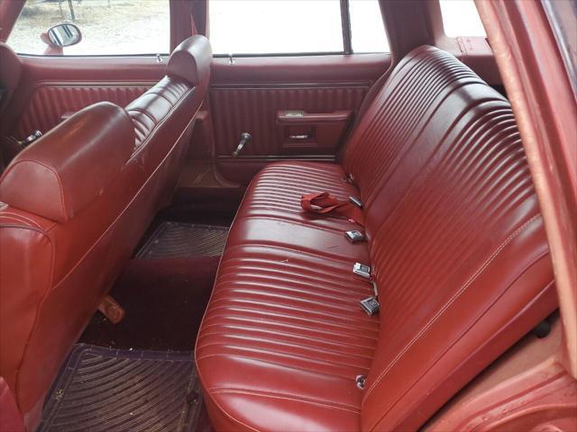 Photo of 1977 Red Pontiac Catalina