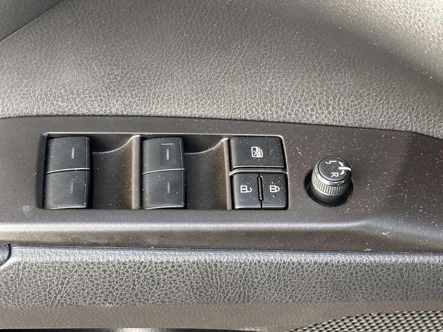 Photo of 2023 Midnight Black Metallic Toyota Camry