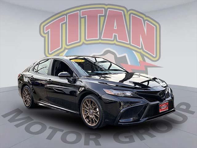 Photo of 2023 Midnight Black Metallic Toyota Camry