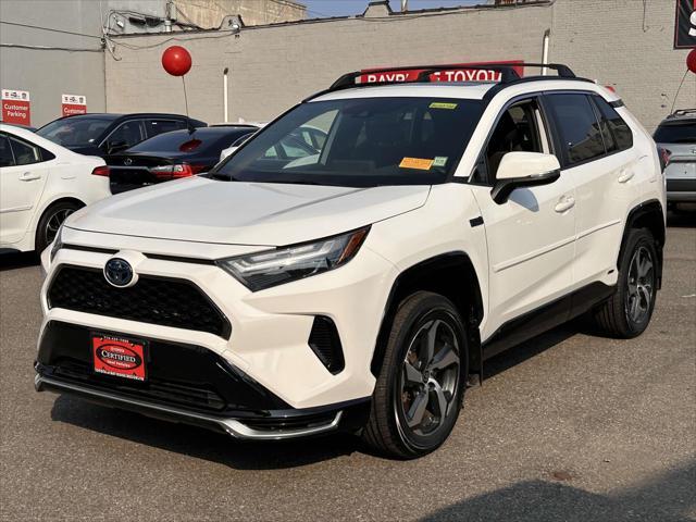 Photo of 2022 White Toyota RAV4 Prime