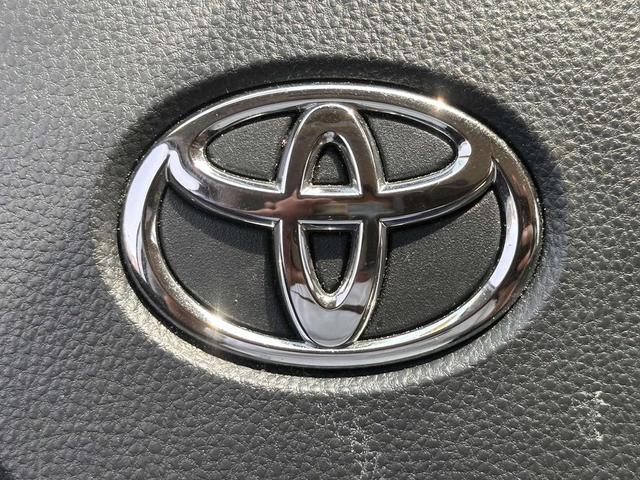 Photo of 2024 Ice Cap Toyota RAV4