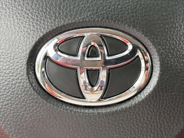 Photo of 2025 Classic Silver Metallic Toyota Corolla