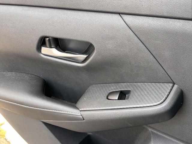 Photo of 2022 Brilliant Silver Metallic Nissan Sentra
