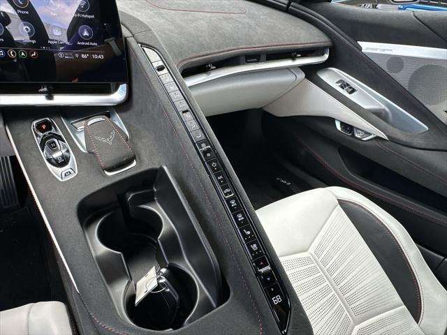 Photo of 2023 White Pearl Metallic Tricoat Chevrolet Corvette