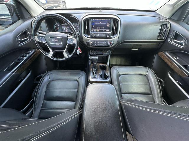 Photo of 2019 Onyx Black GMC Canyon