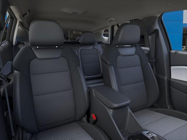 Photo of 2025 Summit White Chevrolet Trax