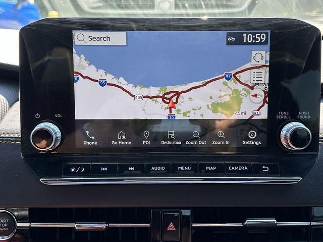 Photo of 2022 Mercury Gray Metallic Mitsubishi Outlander