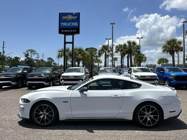 Photo of 2020 Oxford White Ford Mustang