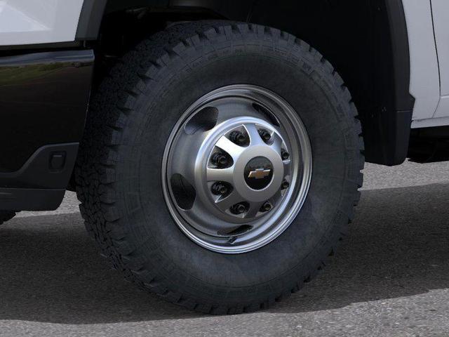 Photo of 2025 Summit White Chevrolet Silverado 3500