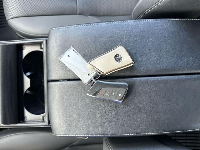 Photo of 2022 Black Onyx Lexus GX 460