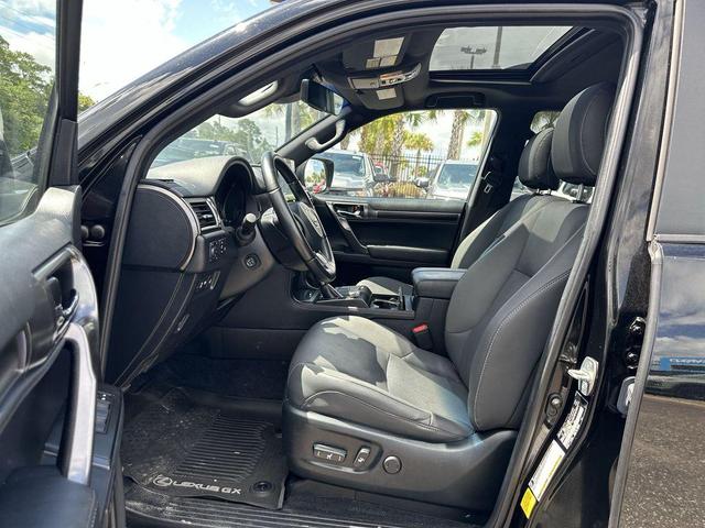 Photo of 2022 Black Onyx Lexus GX 460