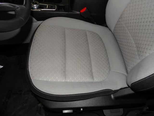 Photo of 2023 Rapid Red Metallic Tinted Clearcoat Ford Escape