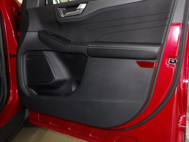 Photo of 2023 Rapid Red Metallic Tinted Clearcoat Ford Escape