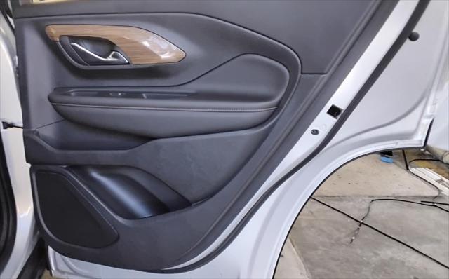 Photo of 2021 Quicksilver Metallic GMC Terrain