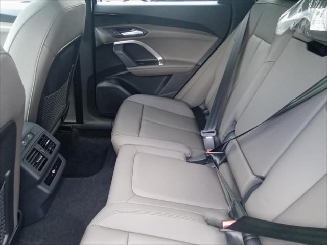 Photo of 2025 Mythos Black Metallic Audi Q5