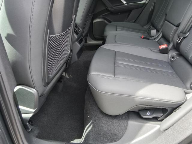 Photo of 2025 Tambora Gray Metallic Audi Q5