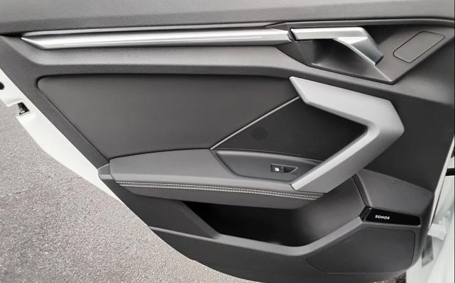 Photo of 2025 Arkona White Audi A3