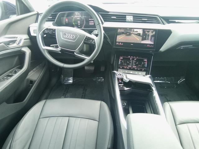 Photo of 2022 Navarra Blue Metallic Audi e-tron