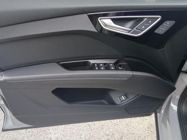 Photo of 2024 Pebble Gray Audi Q4 e-tron Sportback