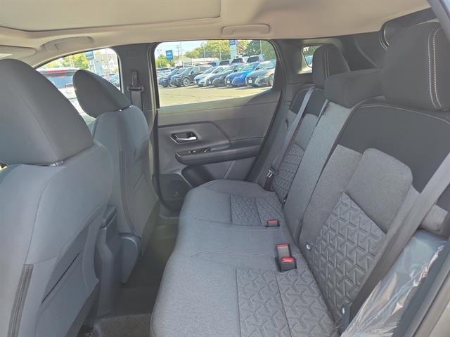 Photo of 2025 Gun Metallic Nissan Kicks