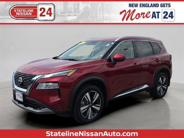 Photo of 2022 Scarlet Ember Nissan Rogue