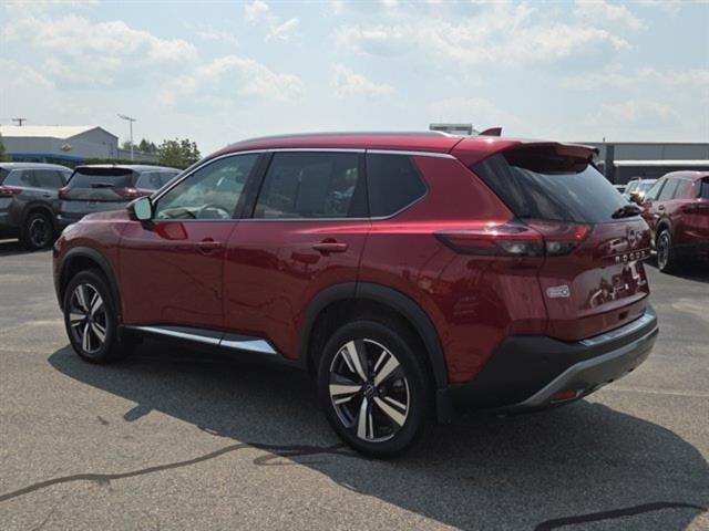 Photo of 2022 Scarlet Ember Nissan Rogue