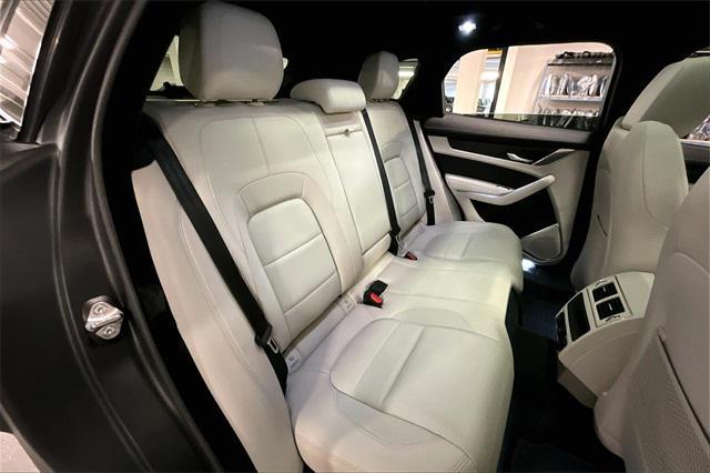 Photo of 2025 Portofino Blue Metallic Jaguar F-PACE