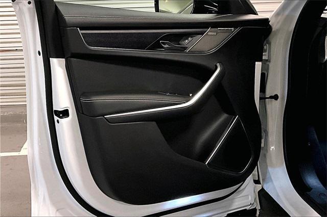 Photo of 2025 Fuji White Jaguar F-PACE