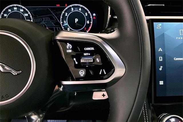 Photo of 2025 Fuji White Jaguar F-PACE