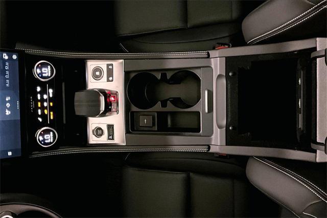 Photo of 2025 Fuji White Jaguar F-PACE
