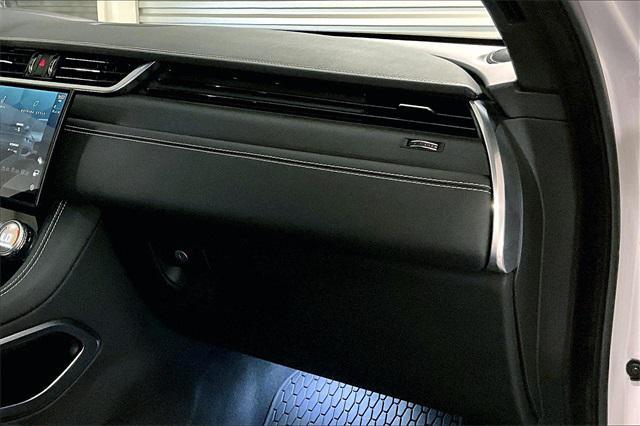 Photo of 2025 Fuji White Jaguar F-PACE