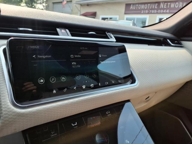 Photo of 2019 Blue Land Rover Range Rover Velar