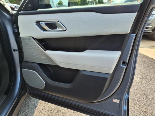 Photo of 2019 Blue Land Rover Range Rover Velar
