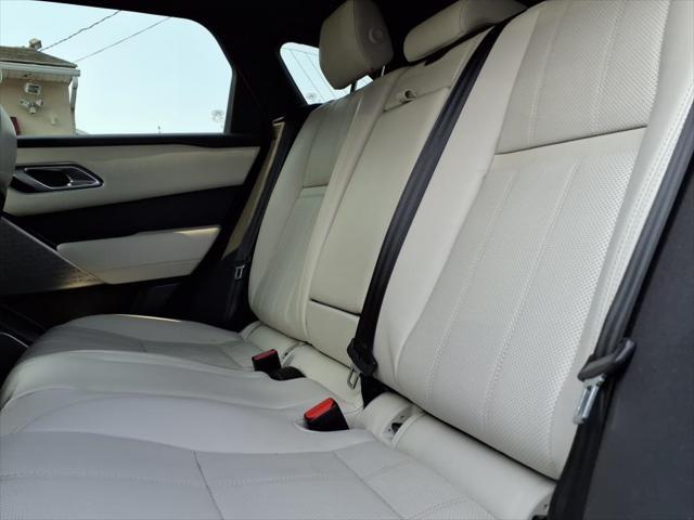 Photo of 2019 Blue Land Rover Range Rover Velar