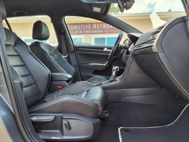Photo of 2019 Gray Volkswagen Golf R