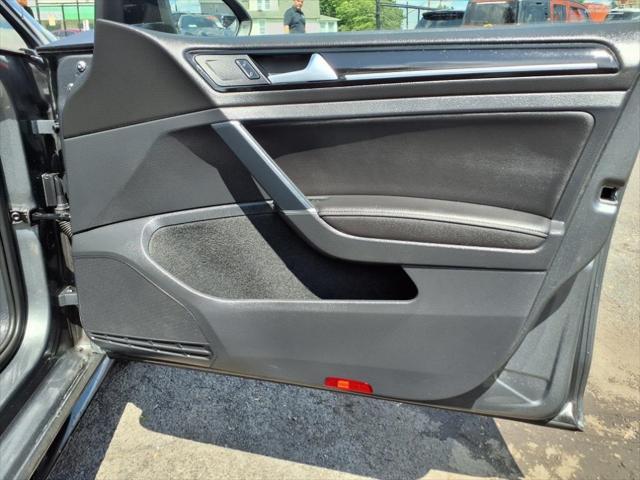 Photo of 2019 Gray Volkswagen Golf R