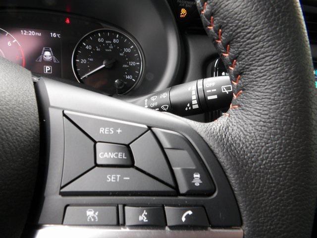 Photo of 2024 Gray/Super Black Nissan Kicks