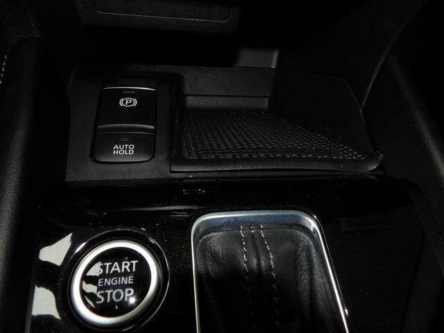 Photo of 2024 Gray/Super Black Nissan Kicks
