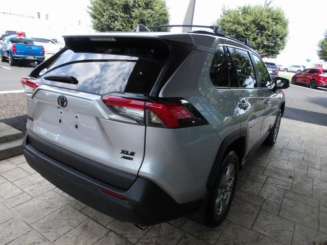 Photo of 2022 Silver Sky Metallic Toyota RAV4