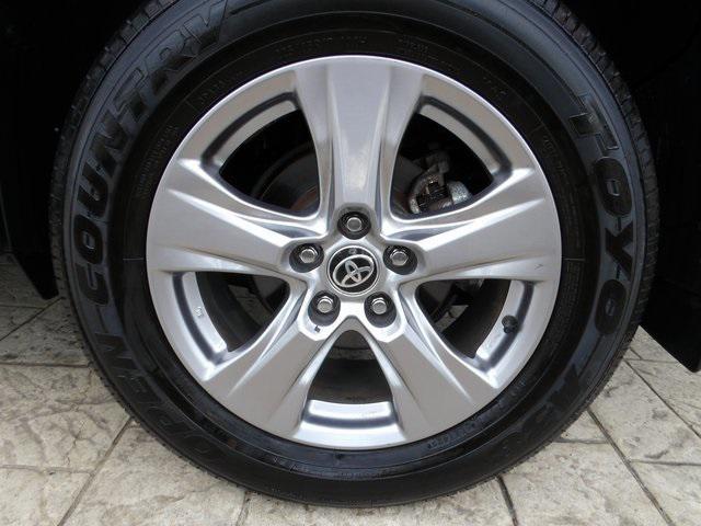 Photo of 2022 Silver Sky Metallic Toyota RAV4
