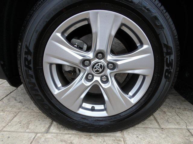 Photo of 2022 Silver Sky Metallic Toyota RAV4
