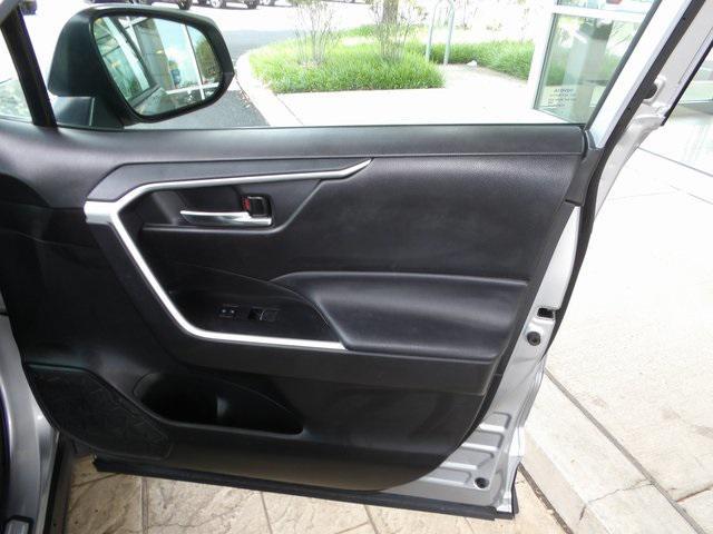 Photo of 2022 Silver Sky Metallic Toyota RAV4