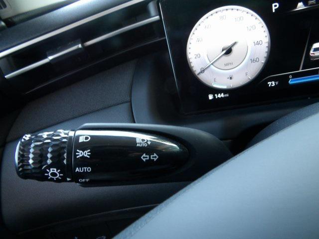 Photo of 2022 Shimmering Silver Hyundai TUCSON