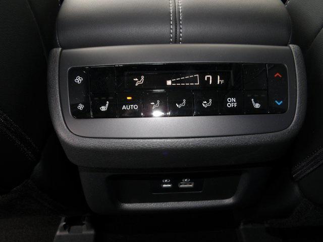 Photo of 2025 Super Black Nissan Pathfinder