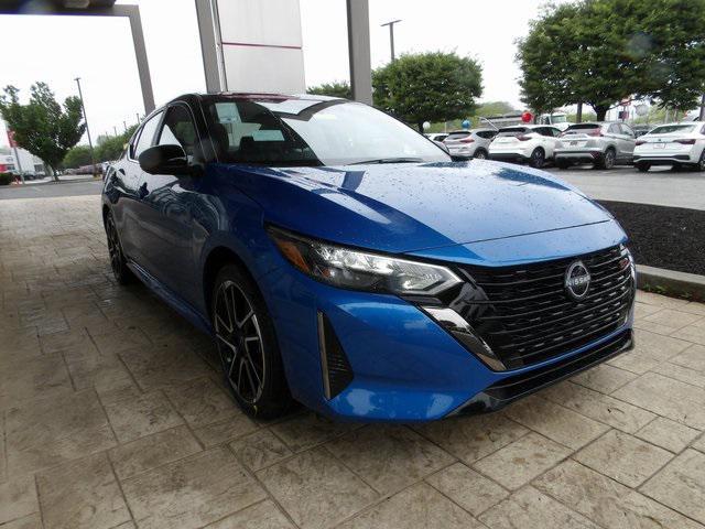 Photo of 2025 Electric Blue Metallic/Super Black Nissan Sentra
