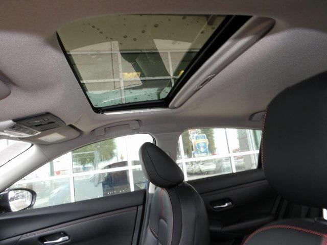 Photo of 2025 Electric Blue Metallic/Super Black Nissan Sentra