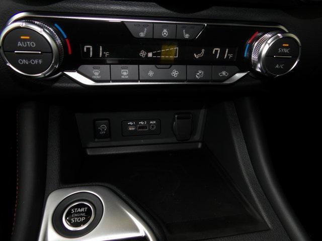 Photo of 2025 Electric Blue Metallic/Super Black Nissan Sentra