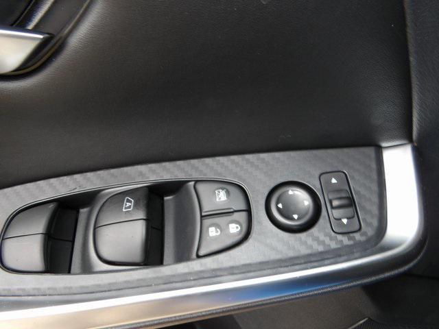 Photo of 2025 Electric Blue Metallic/Super Black Nissan Sentra
