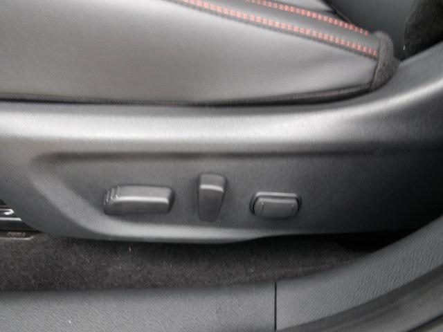 Photo of 2025 Electric Blue Metallic/Super Black Nissan Sentra